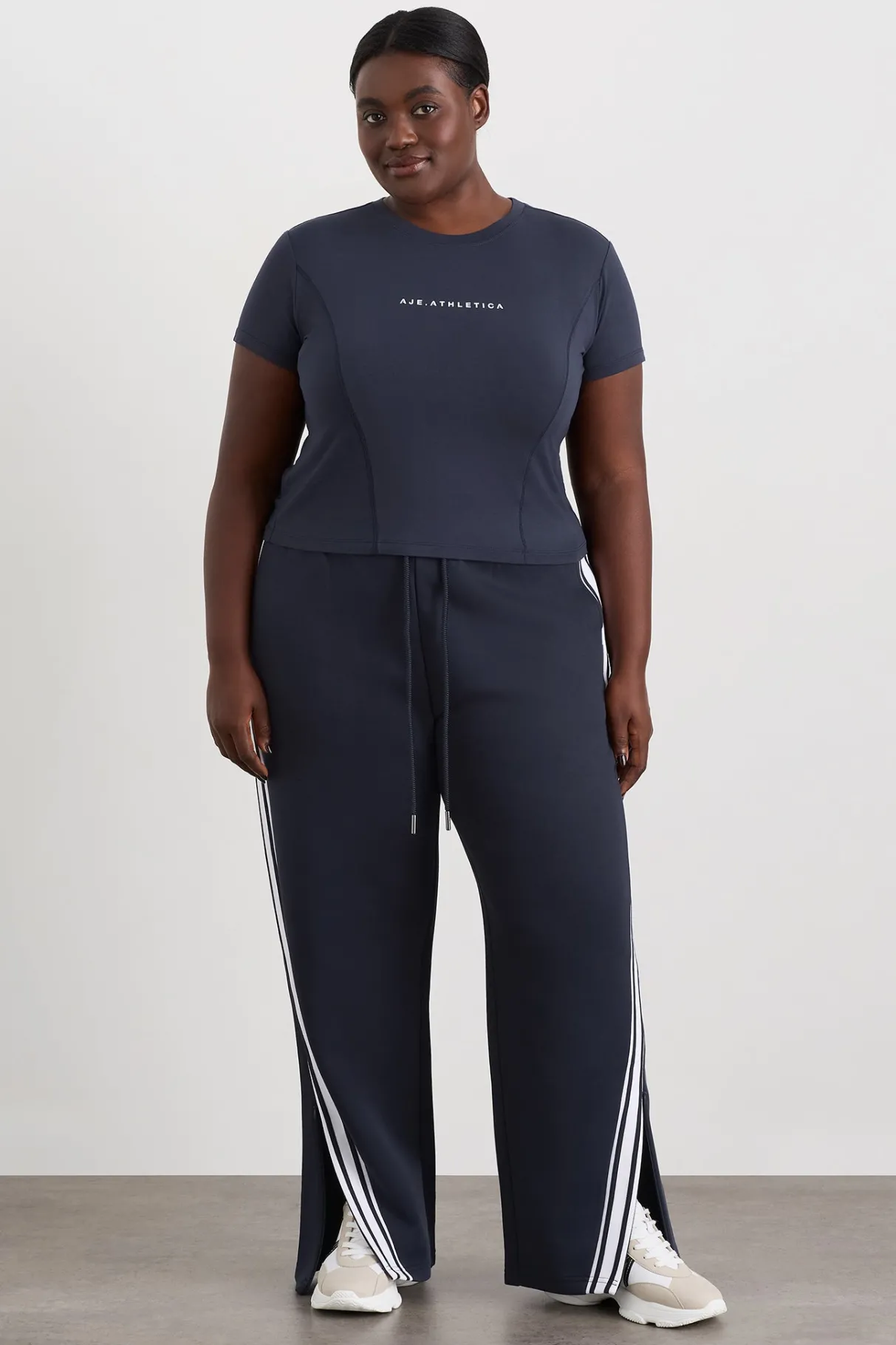 active_tee__10.webp Online Aje ATHLETICA Active Tee 195 Galaxy Blue
