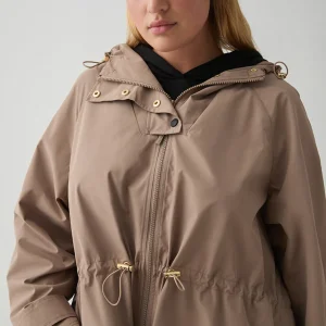 Store Aje ATHLETICA Anorak Spray Coat 766 Dune