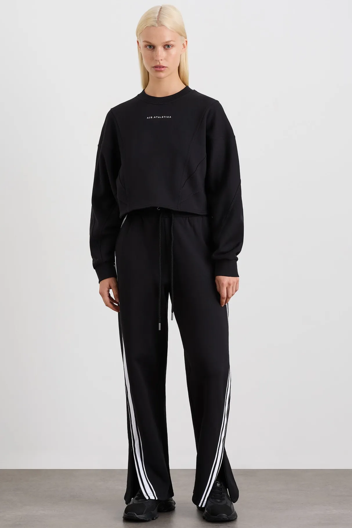batwing_crop_crew_jumper__2.webp Outlet Aje ATHLETICA Batwing Crop Crew Jumper 413 Black