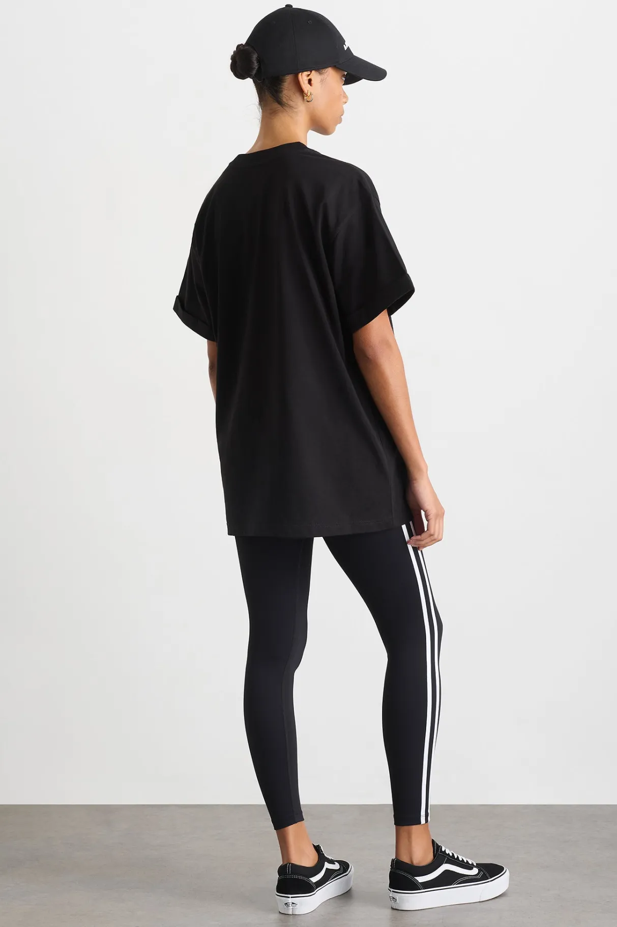 block_logo_boyfriend_tee__4-1.webp Fashion Aje ATHLETICA Block Logo Boyfriend Tee 102 Black/White