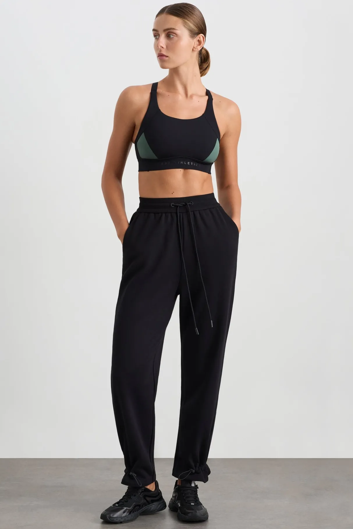 bungee_jogger__0.webp Flash Sale Aje ATHLETICA Bungee Jogger 511 Black