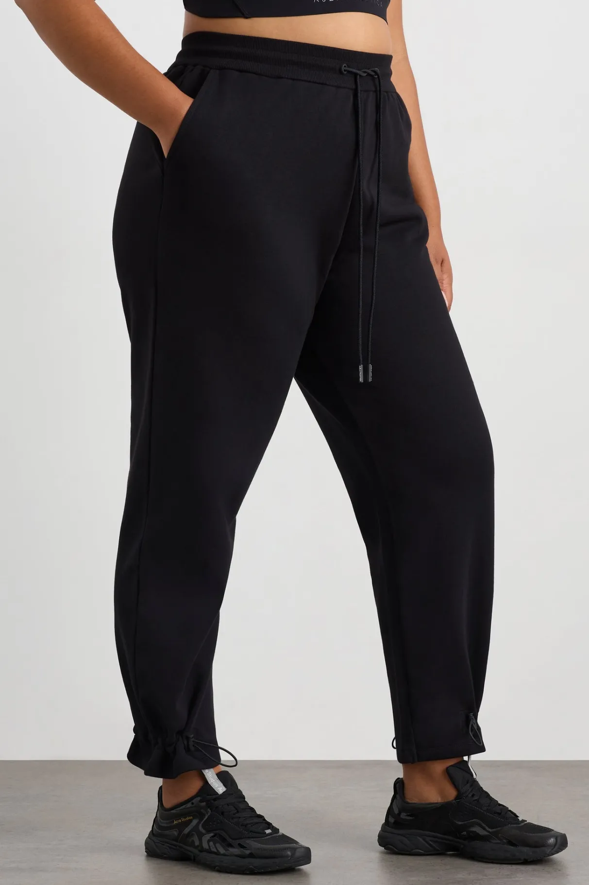 bungee_jogger__14.webp Flash Sale Aje ATHLETICA Bungee Jogger 511 Black