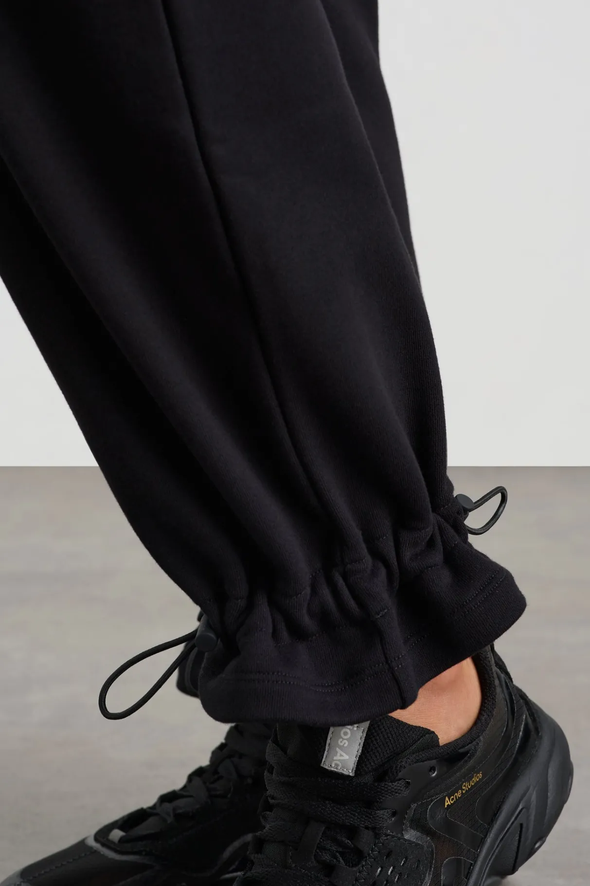bungee_jogger__3.webp Flash Sale Aje ATHLETICA Bungee Jogger 511 Black