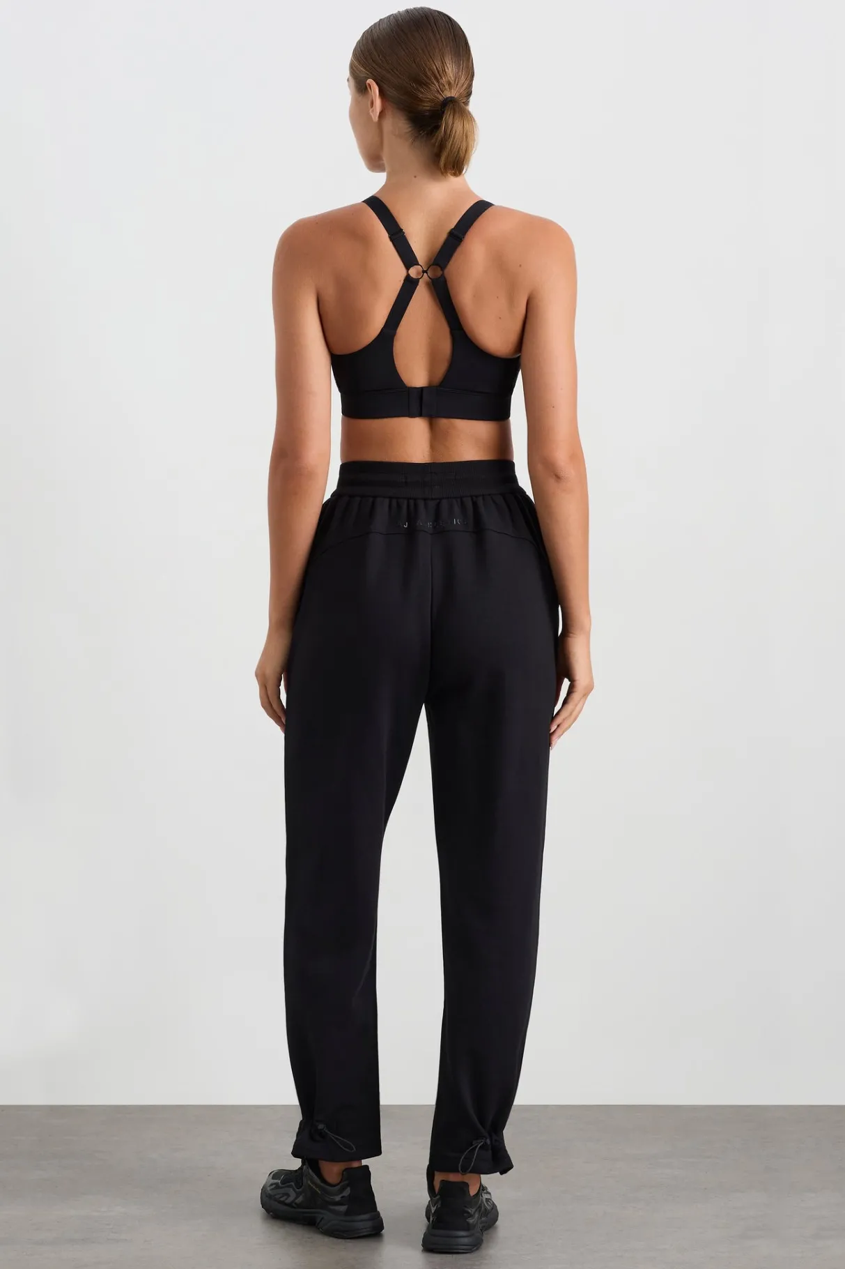 bungee_jogger__5.webp Flash Sale Aje ATHLETICA Bungee Jogger 511 Black
