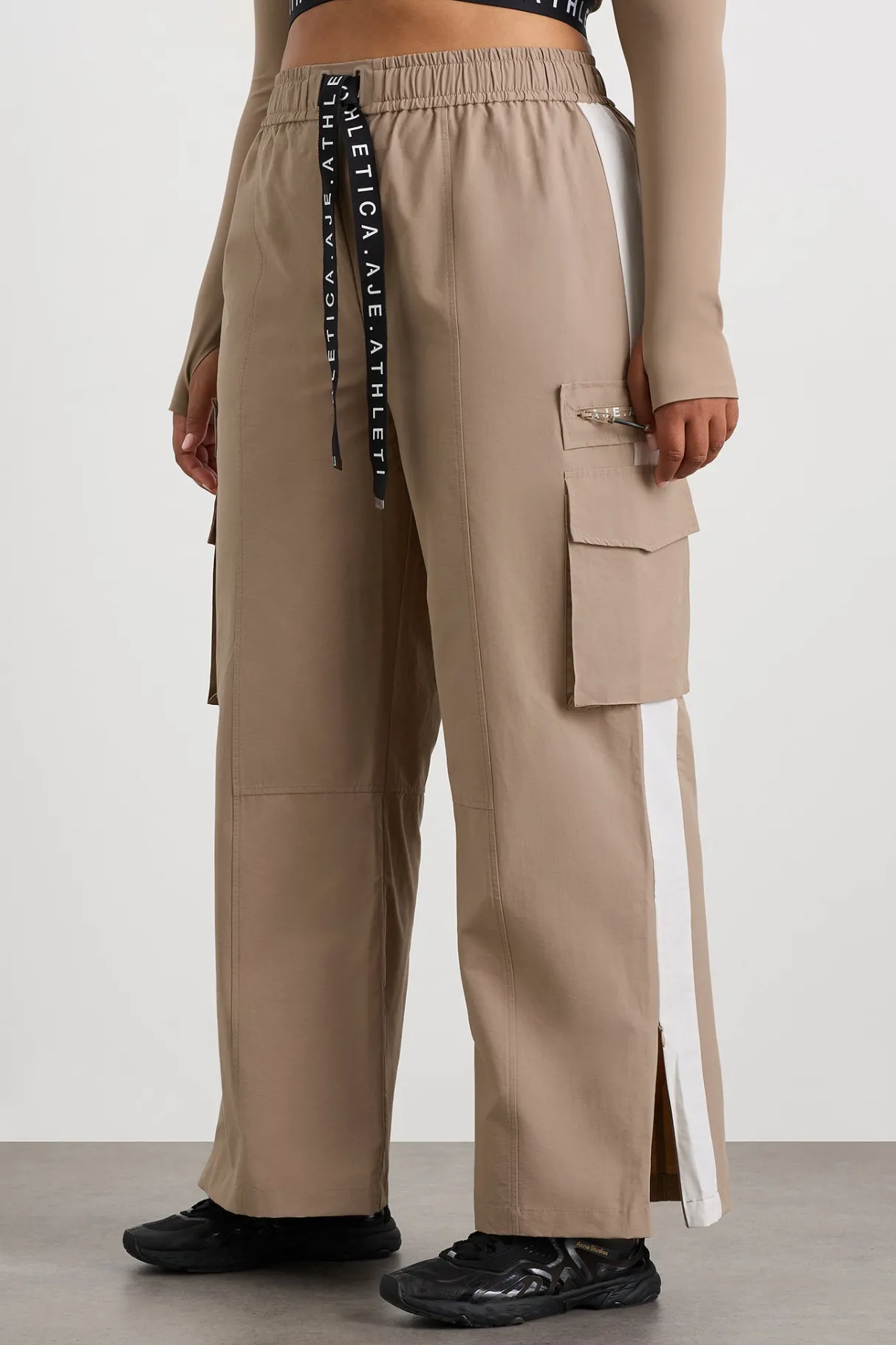 cargo_pants__12.webp Sale Aje ATHLETICA Cargo Pants 512 Dune/Ivory
