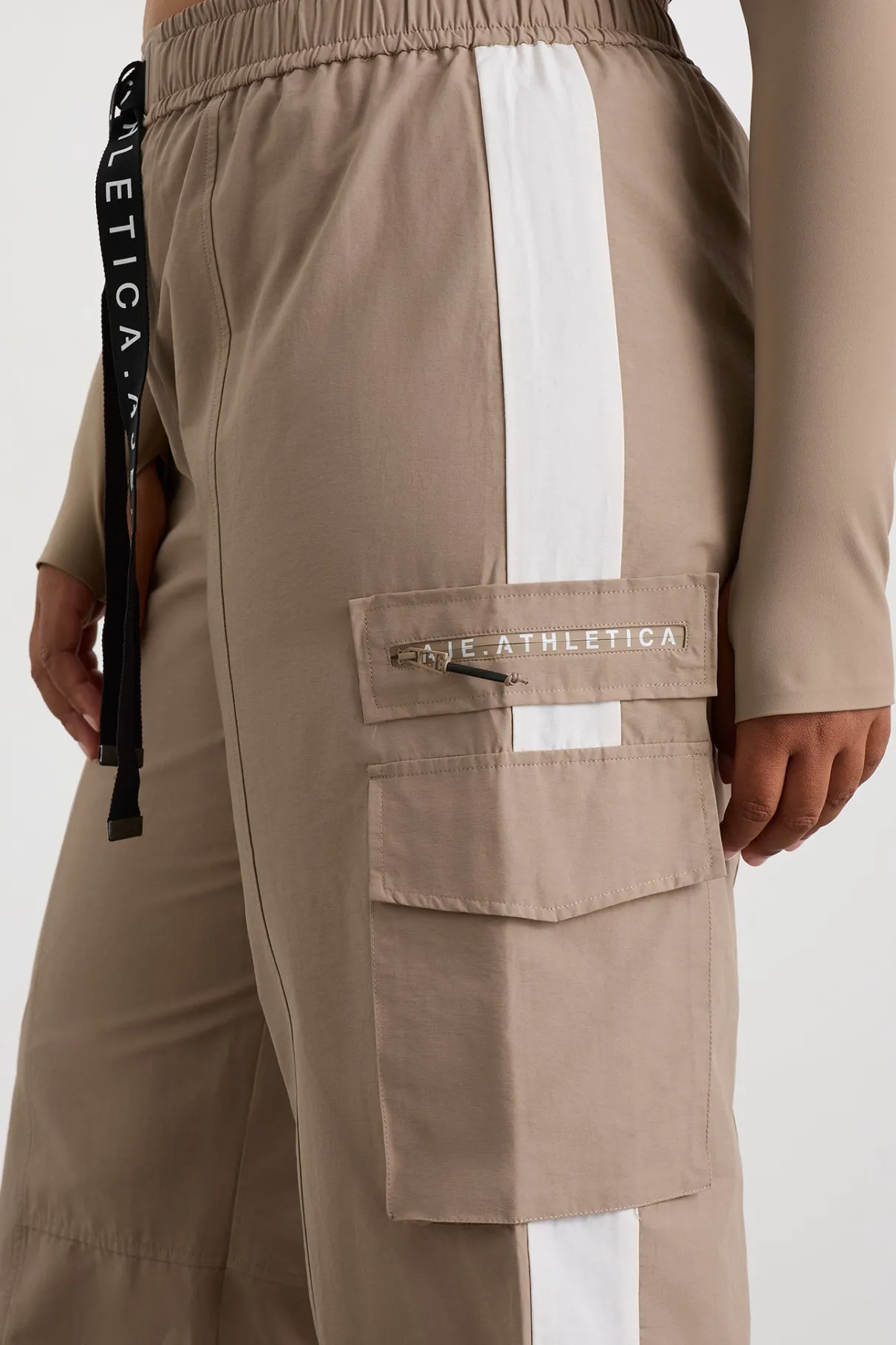 cargo_pants__13.webp Sale Aje ATHLETICA Cargo Pants 512 Dune/Ivory