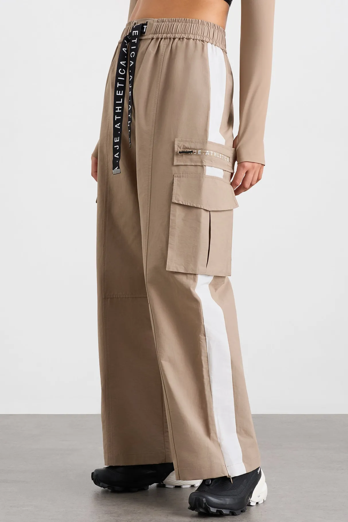 cargo_pants__2-1.webp Sale Aje ATHLETICA Cargo Pants 512 Dune/Ivory