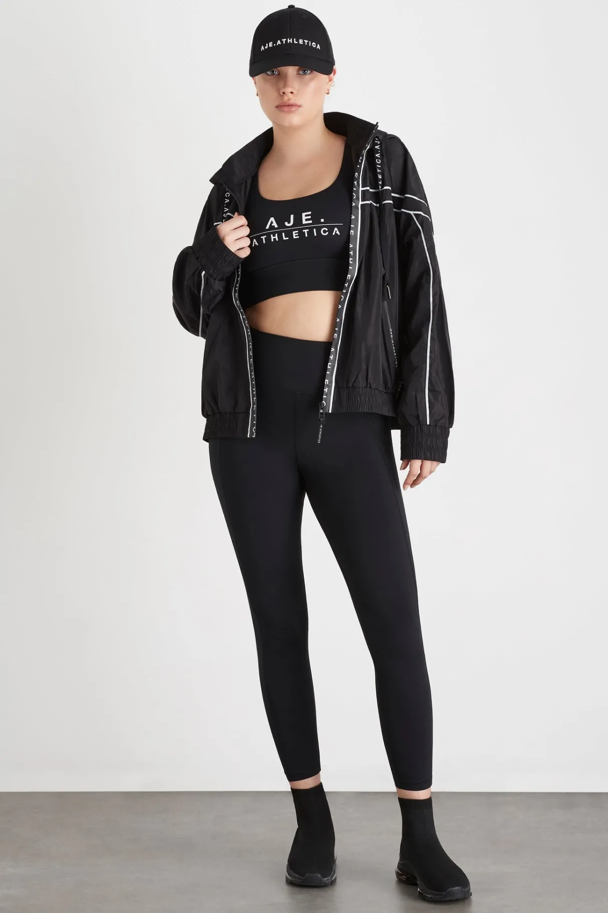 classic_logo_sports_bra__11.webp Shop Aje ATHLETICA Classic Logo Sports Bra 303 Black/White