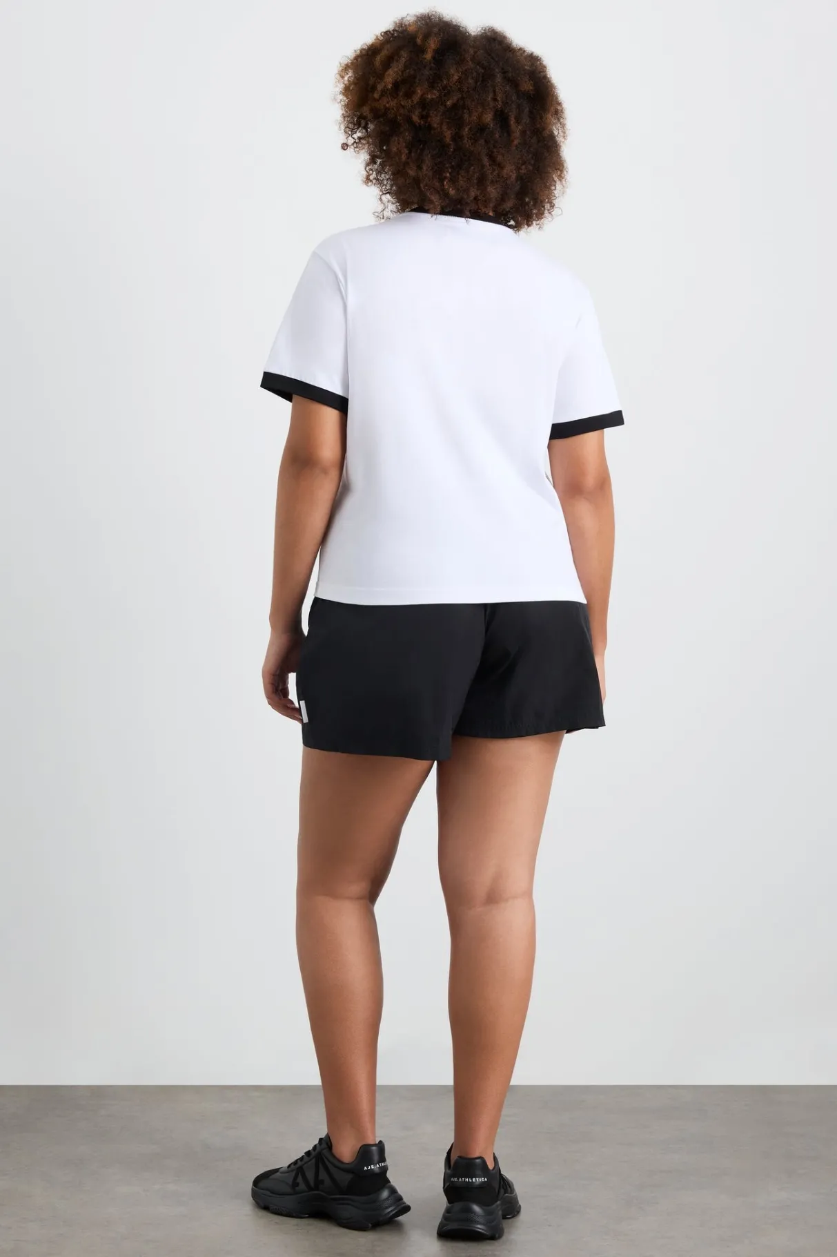 contrast_bind_logo_tee__12.webp Online Aje ATHLETICA Contrast Bind Logo Tee 110 White/Black