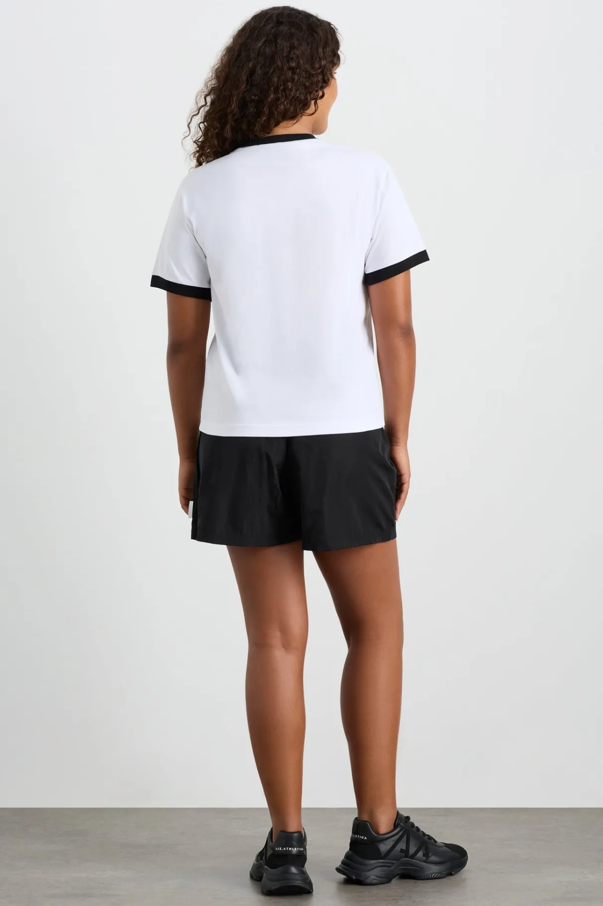 contrast_bind_logo_tee__8.webp Online Aje ATHLETICA Contrast Bind Logo Tee 110 White/Black