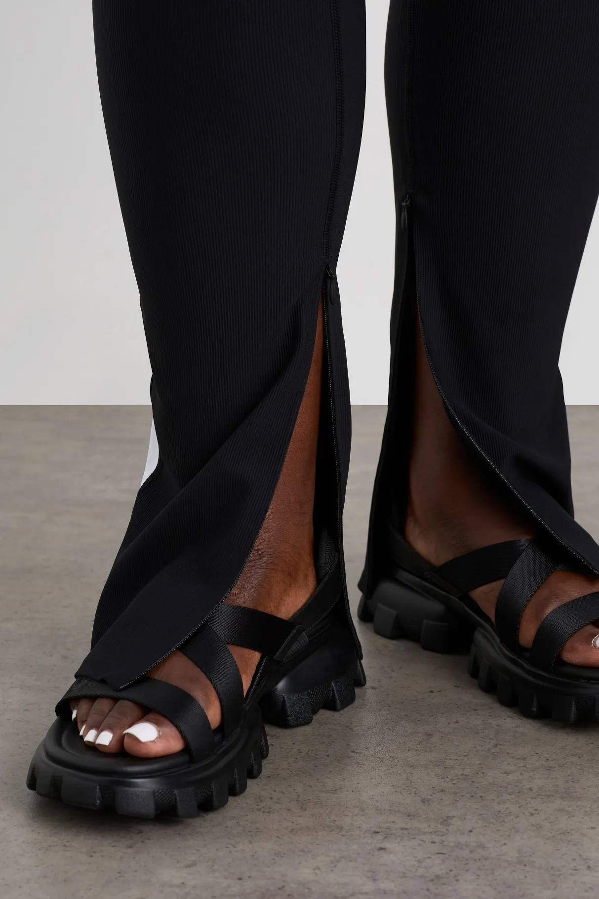 contrast_split_hem_legging__14.webp Shop Aje ATHLETICA Contrast Split Hem Legging 205 Black