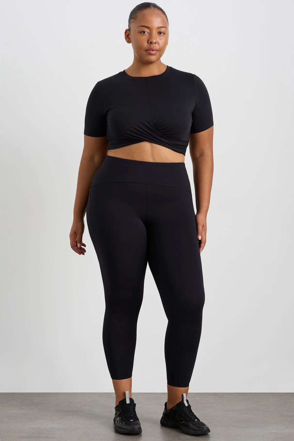 crop_twist_front_tee__10-1.webp Outlet Aje ATHLETICA Crop Twist Front Tee 130 Black