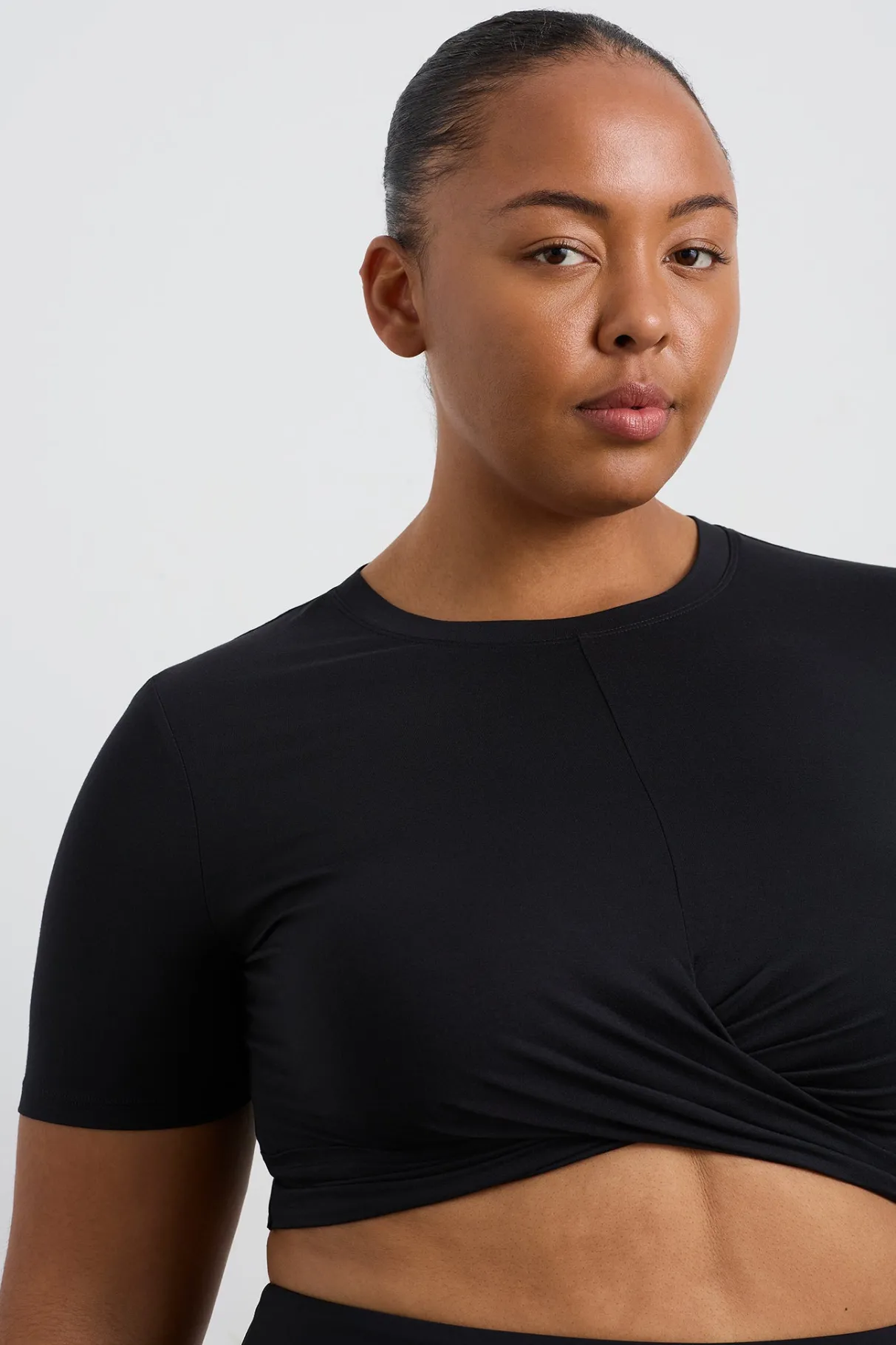 crop_twist_front_tee__11-1.webp Outlet Aje ATHLETICA Crop Twist Front Tee 130 Black