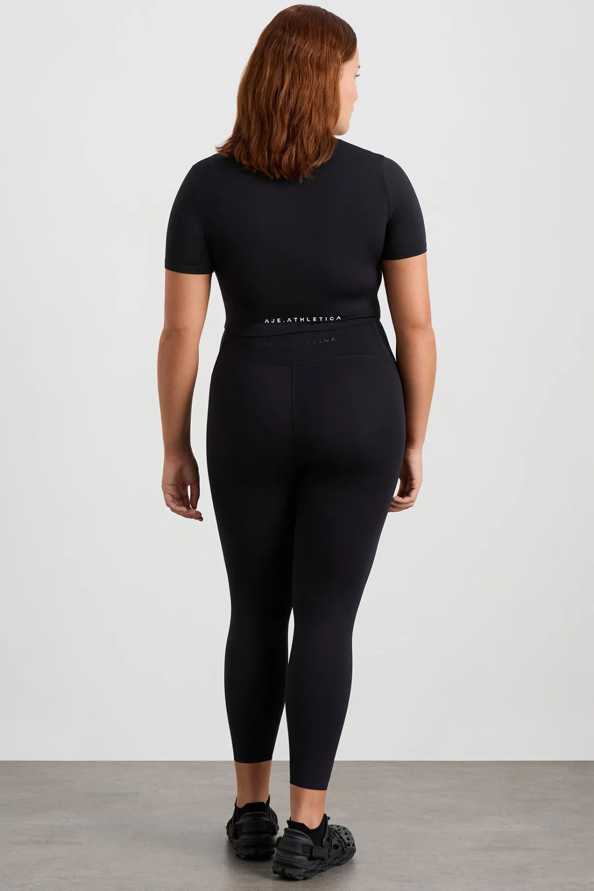 crop_twist_front_tee__8-1.webp Outlet Aje ATHLETICA Crop Twist Front Tee 130 Black