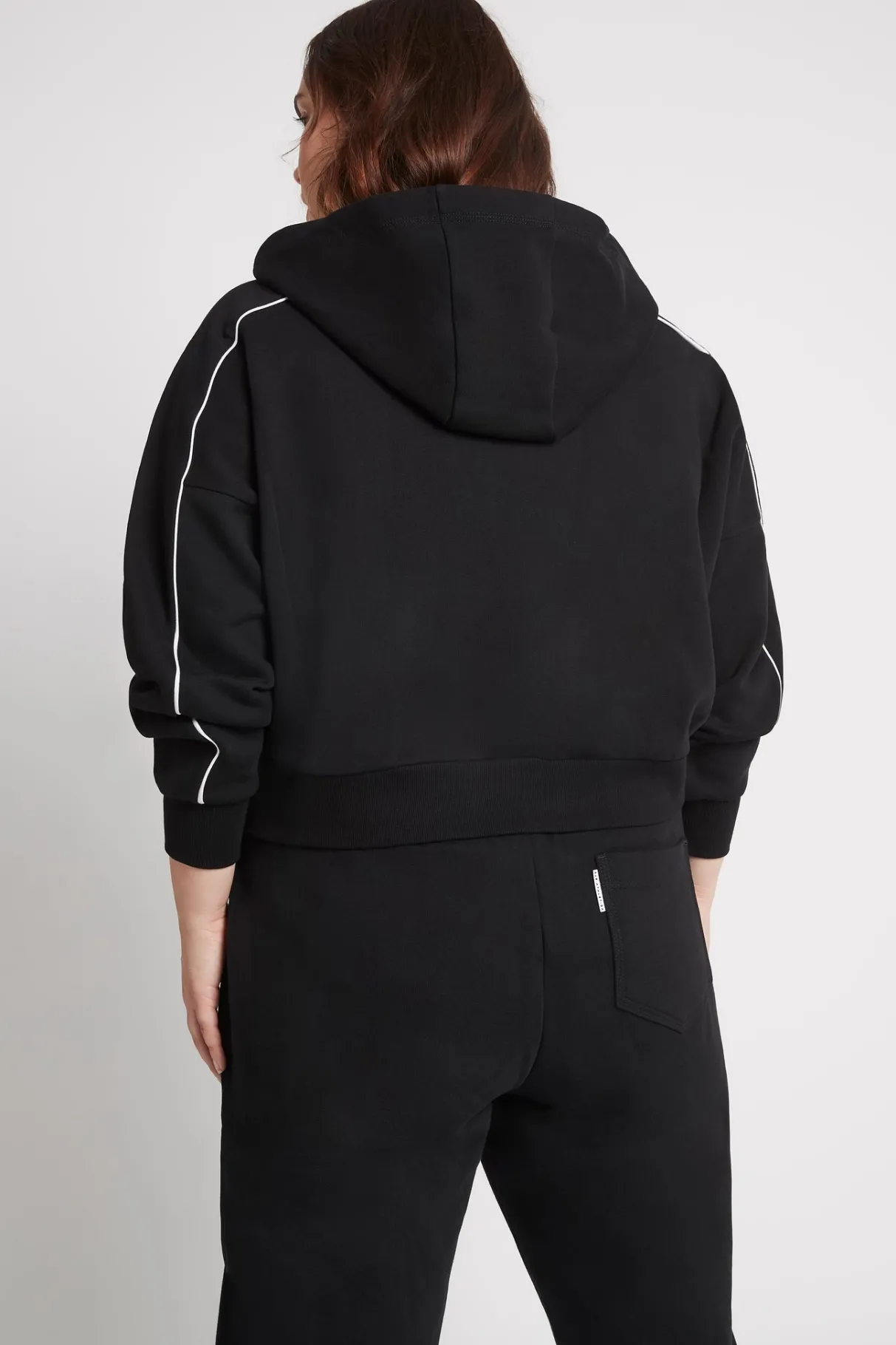 cropped_essential_contrast_piping_hoodie__13.webp Cheap Aje ATHLETICA Cropped Essential Contrast Piping Hoodie 405 Black/White