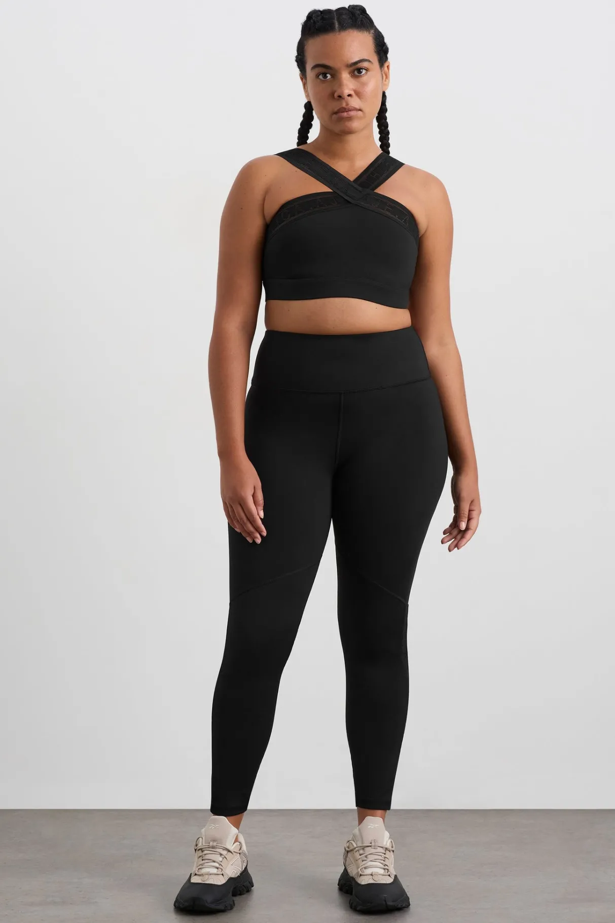 cross_neck_sports_crop__6.webp Outlet Aje ATHLETICA Cross Neck Sports Crop 384 Black