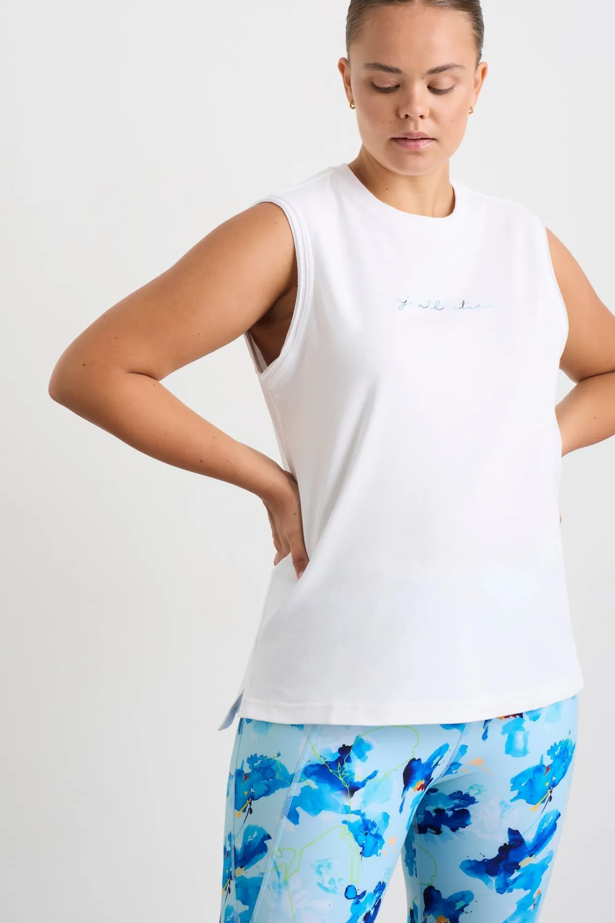 cursive_logo_tank__11.webp Sale Aje ATHLETICA Cursive Logo Tank 101 White/Multi