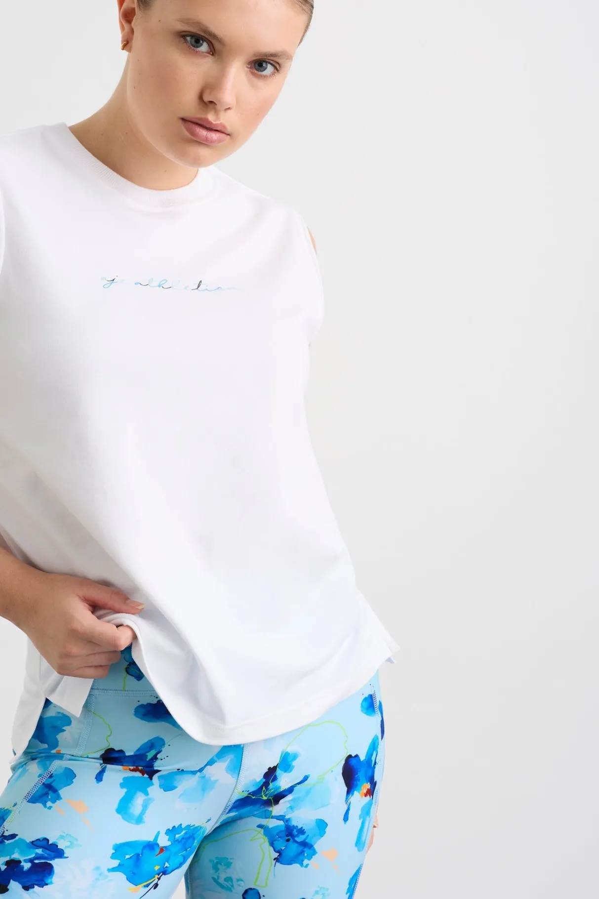 cursive_logo_tank__9.webp Sale Aje ATHLETICA Cursive Logo Tank 101 White/Multi