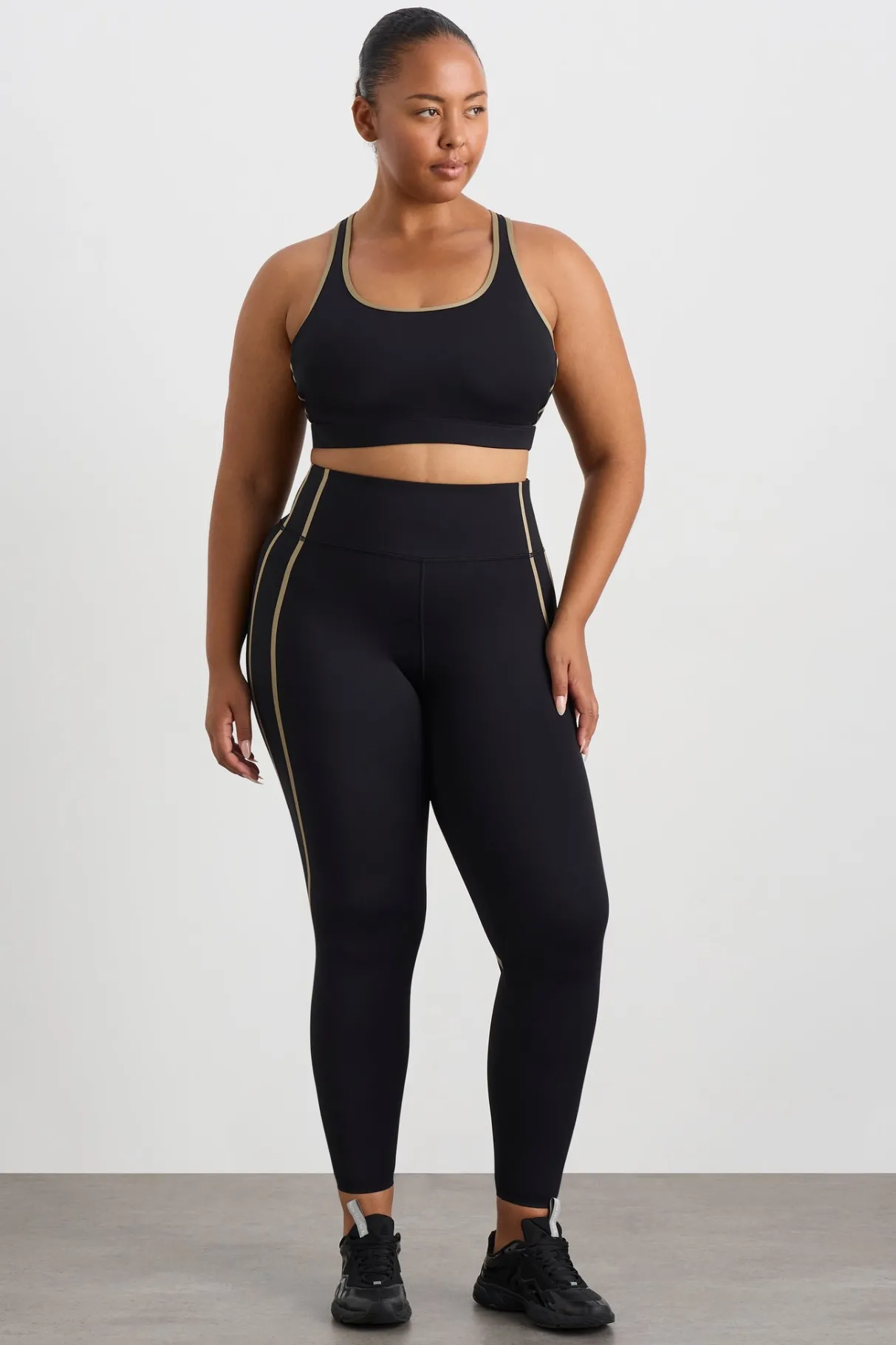 curved_seam__legging__11.webp Cheap Aje ATHLETICA Curved Seam 7/8 Legging 241 Black Soft Khaki