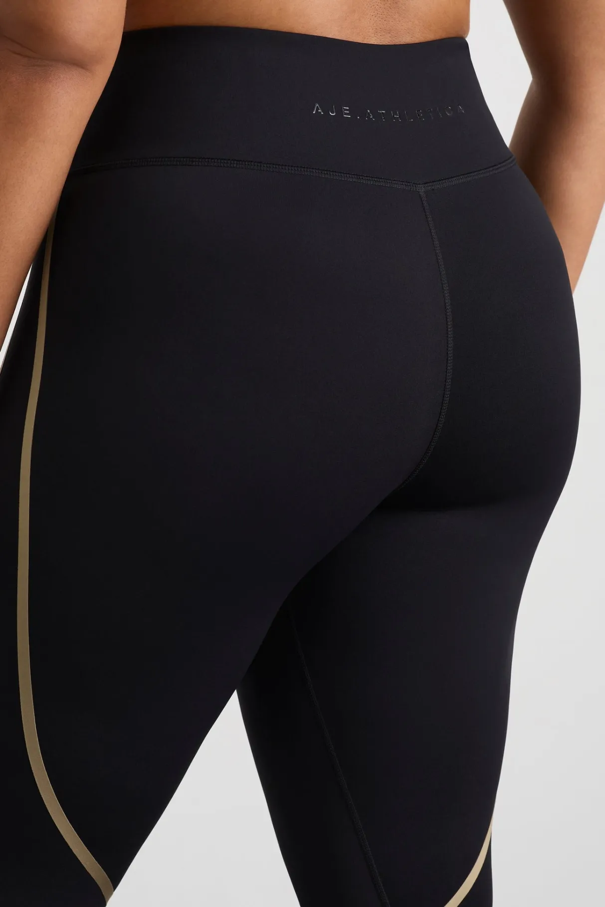 curved_seam__legging__13.webp Cheap Aje ATHLETICA Curved Seam 7/8 Legging 241 Black Soft Khaki