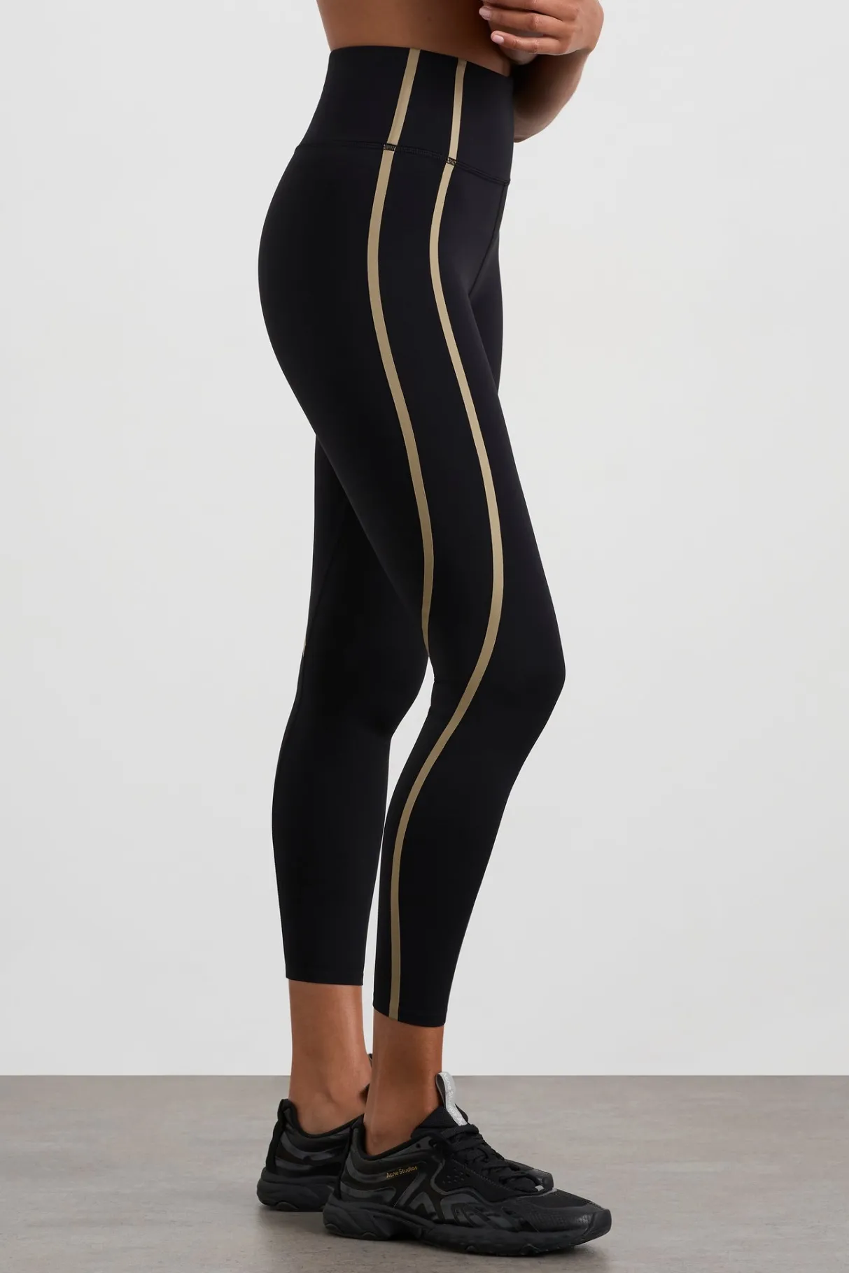curved_seam__legging__2.webp Cheap Aje ATHLETICA Curved Seam 7/8 Legging 241 Black Soft Khaki