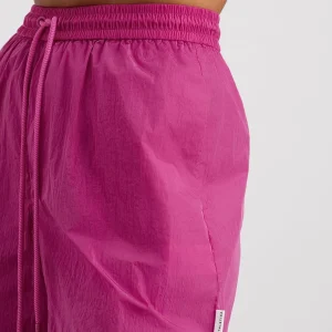New Aje ATHLETICA Elasticated Spray Short 642 Power Pink