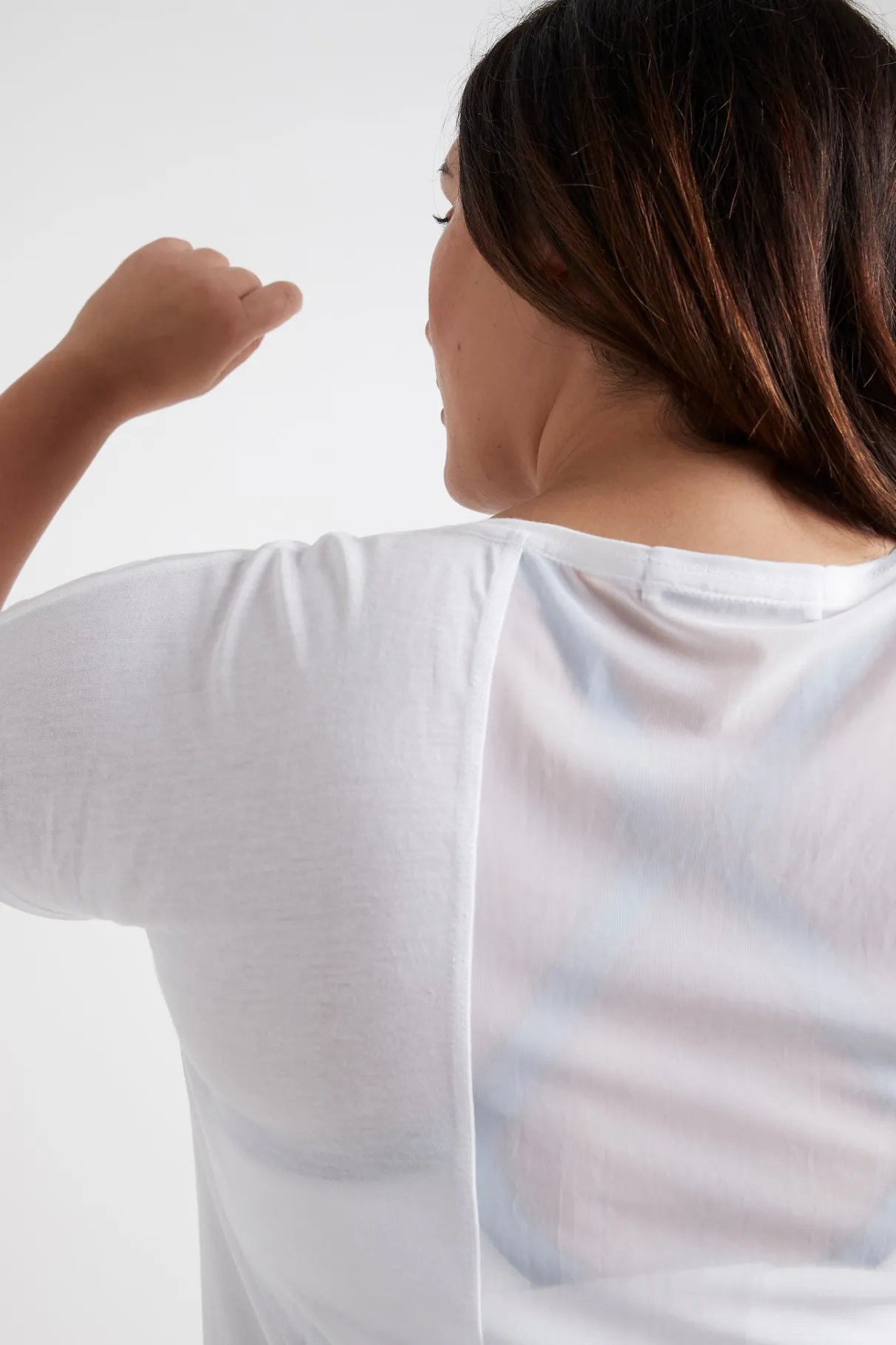 embossed_signature_logo_training_tshirt__12.webp Cheap Aje ATHLETICA Embossed Signature Logo Training T-Shirt 110 White/Storm Blue