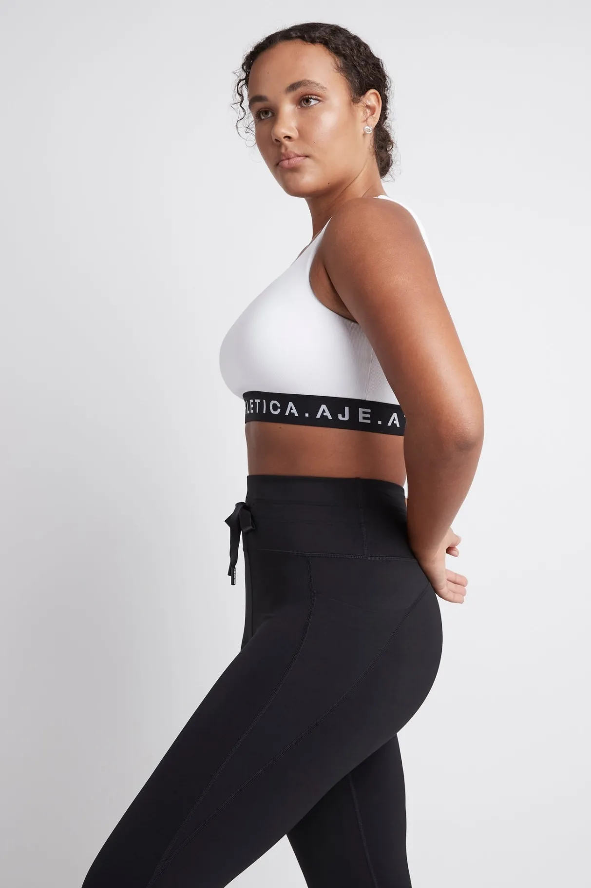 essential_logotape_sports_bra__7.webp Hot Aje ATHLETICA Essential Logotape Sports Bra 307 White/Black