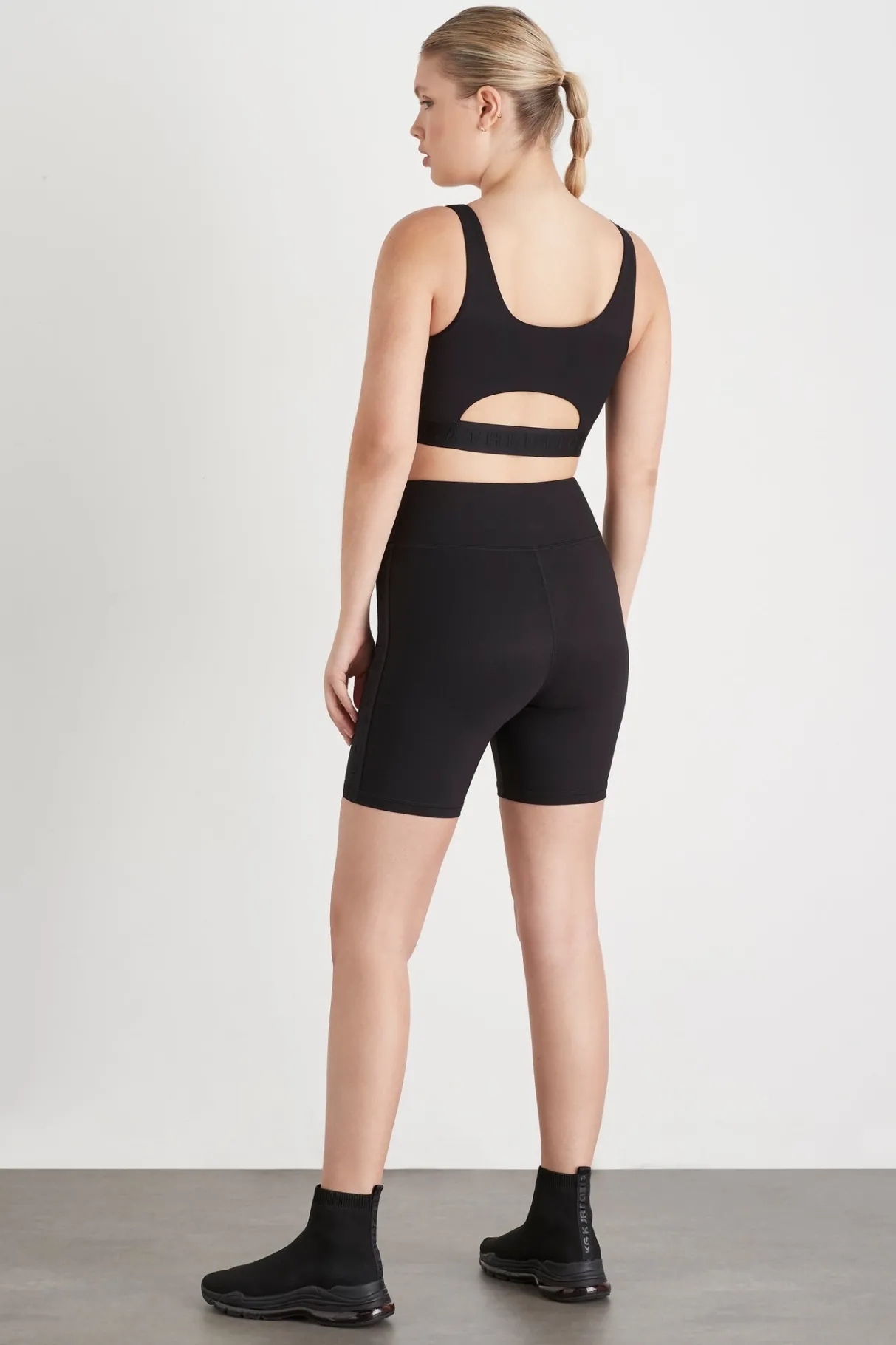 essential_sports_bra__9.webp Flash Sale Aje ATHLETICA Essential Sports Bra 302 Black