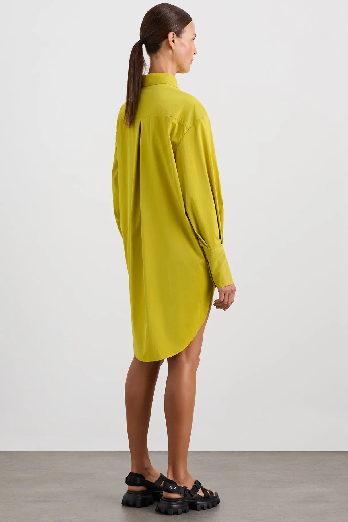 fold_back_cuffed_shirt__4.webp Outlet Aje ATHLETICA Fold Back Cuffed Shirt 441 Solar Blaze