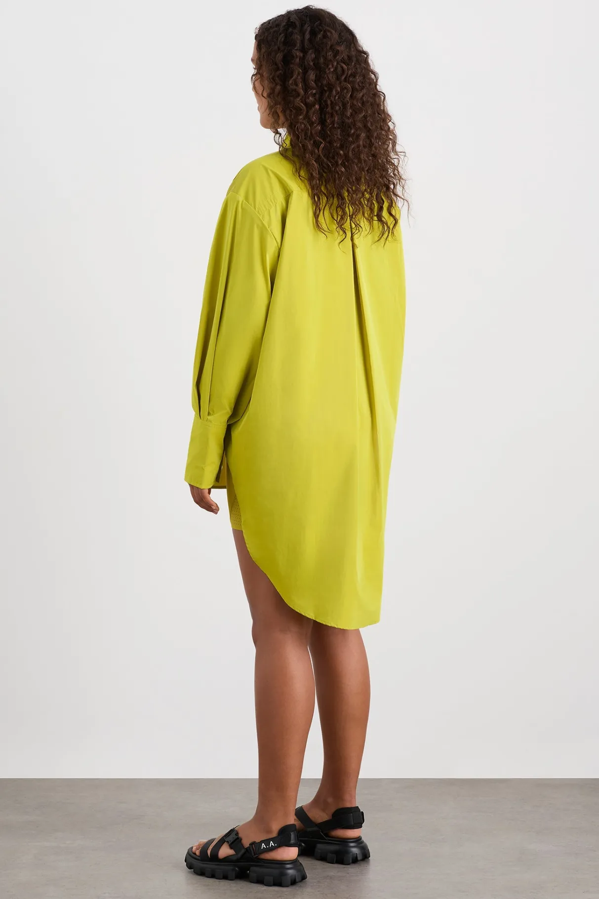 fold_back_cuffed_shirt__9.webp Outlet Aje ATHLETICA Fold Back Cuffed Shirt 441 Solar Blaze