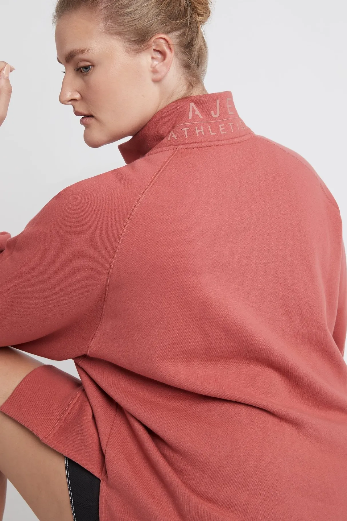 funnel_neck_fleece_jumper__13.webp Store Aje ATHLETICA Funnel Neck Fleece Jumper 004 Dusty Rose