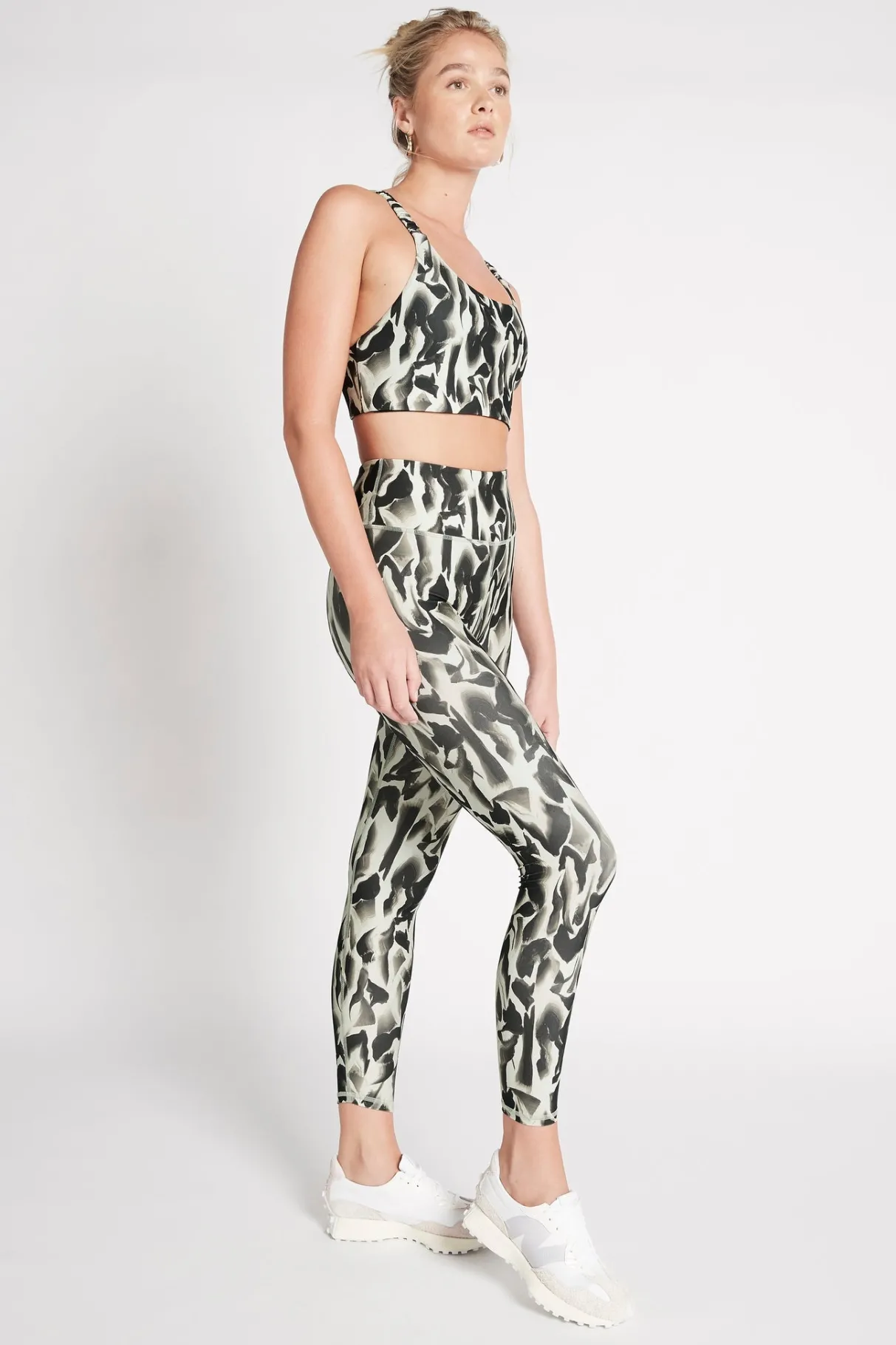 high_rise__legging__2-2.webp Flash Sale Aje ATHLETICA High Rise 7/8 Legging 203 Sage Marble