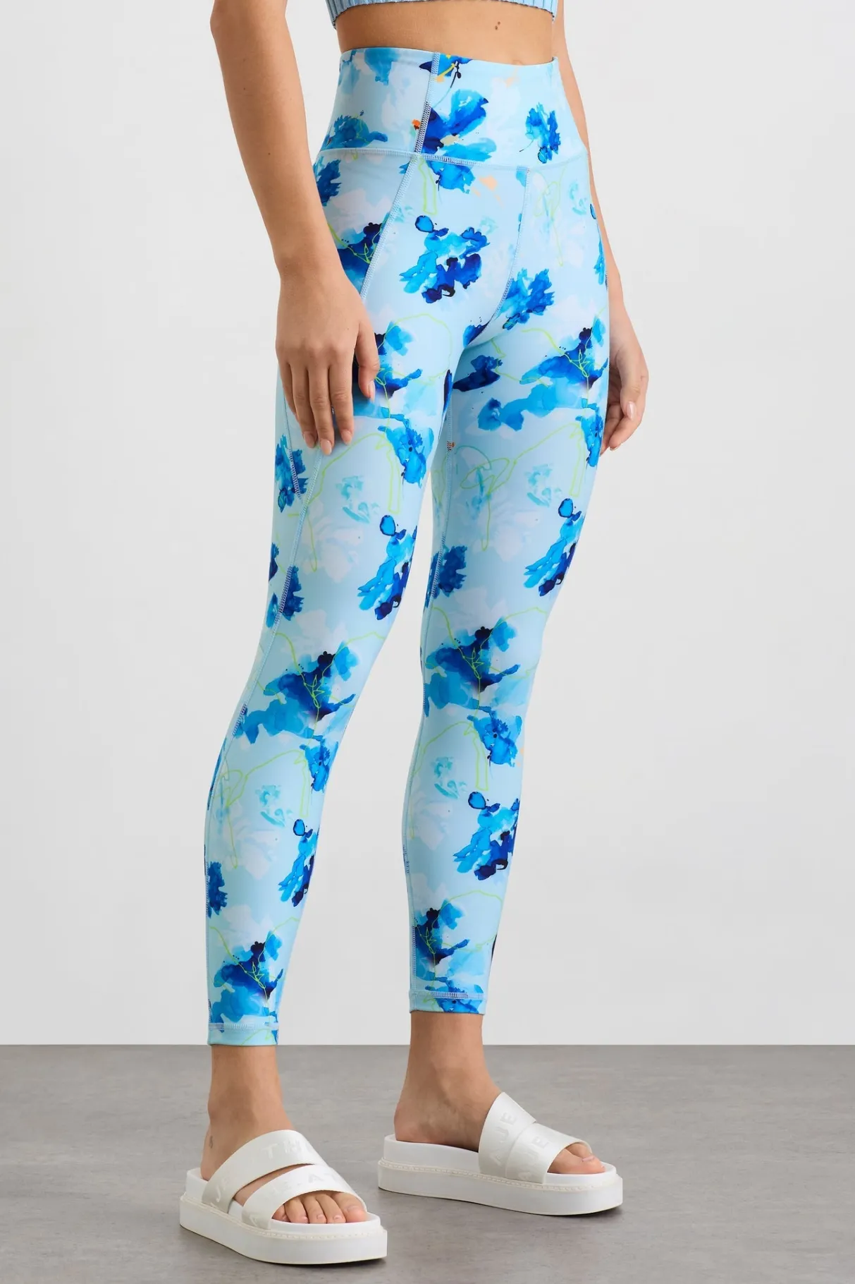 high_rise__legging__2-4.webp Shop Aje ATHLETICA High Rise 7/8 Legging 203 Expressive Floral