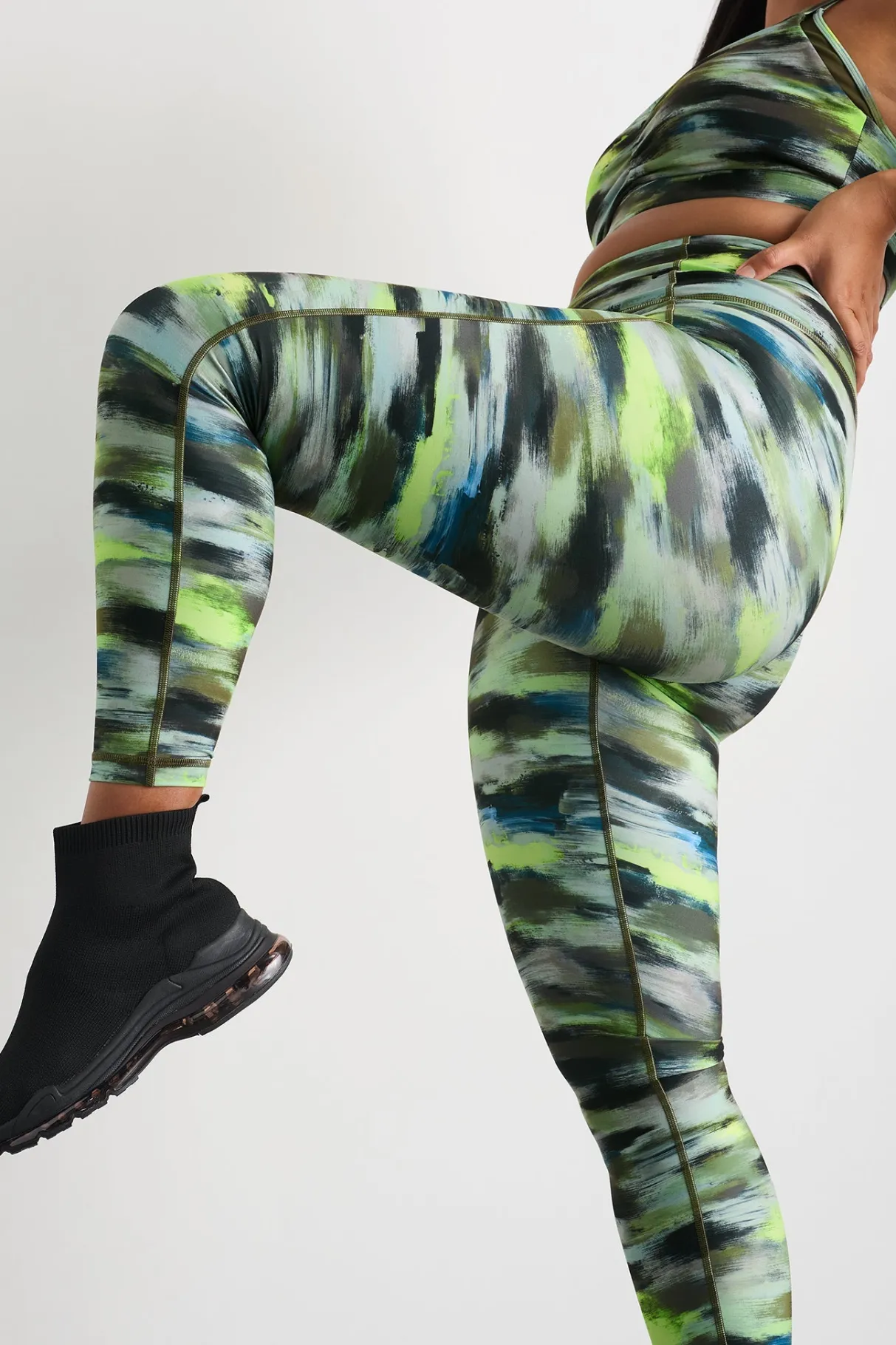 high_rise__legging__9-5.webp Flash Sale Aje ATHLETICA High Rise 7/8 Legging 203 Khaki Brushstroke