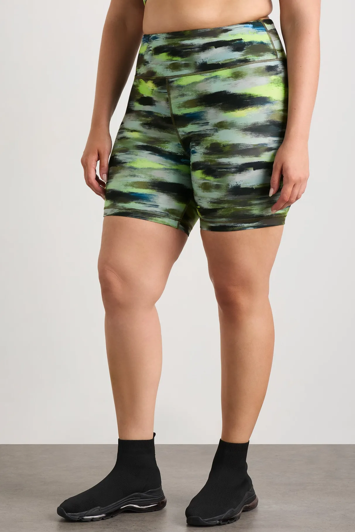 high_rise_bike_shorts__13-3.webp Store Aje ATHLETICA High Rise Bike Shorts 607 Khaki Brushstroke