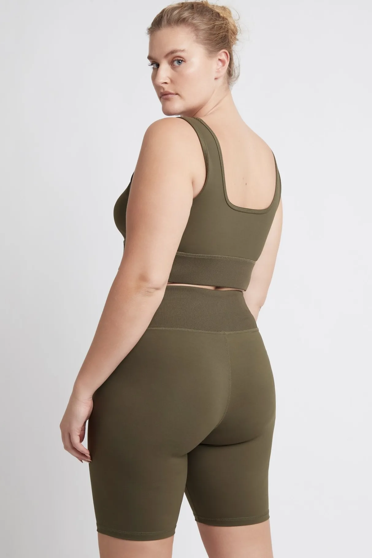 high_rise_bike_shorts__14.webp Fashion Aje ATHLETICA High Rise Bike Shorts 018 Khaki