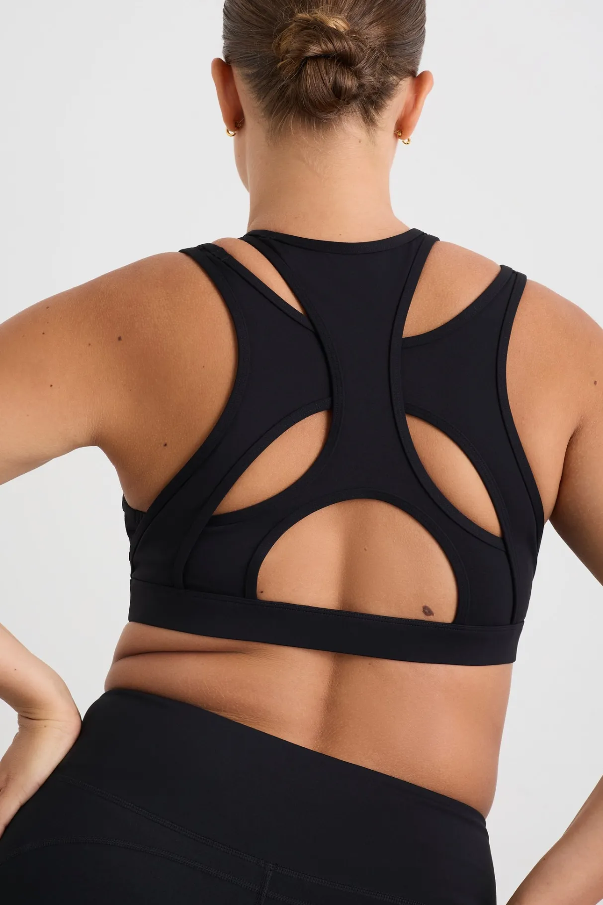 interlock_high_support_bra__11.webp Fashion Aje ATHLETICA Interlock High Support Bra 351 Black