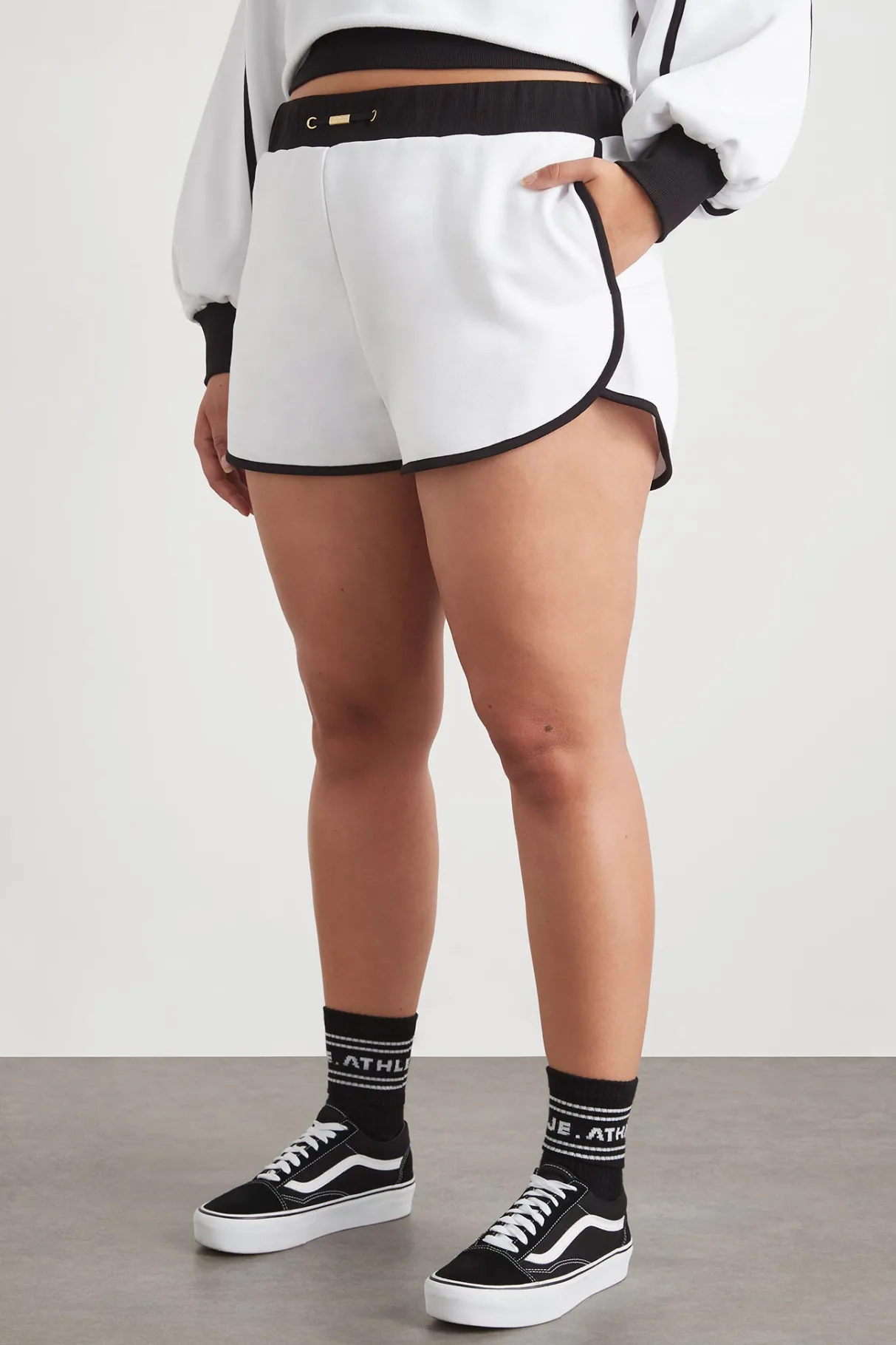 interlock_terry_short__12.webp Outlet Aje ATHLETICA Interlock Terry Short 627 White/Black