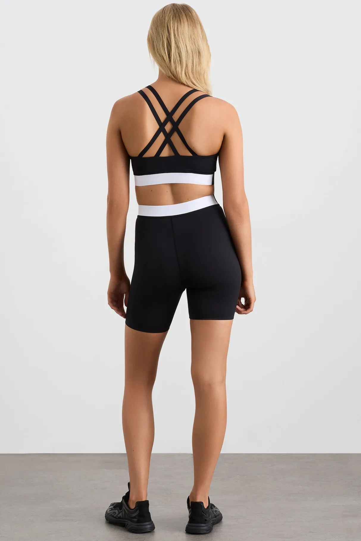 logo_elastic_sports_bra__5.webp Cheap Aje ATHLETICA Logo Elastic Sports Bra 323 Black/White
