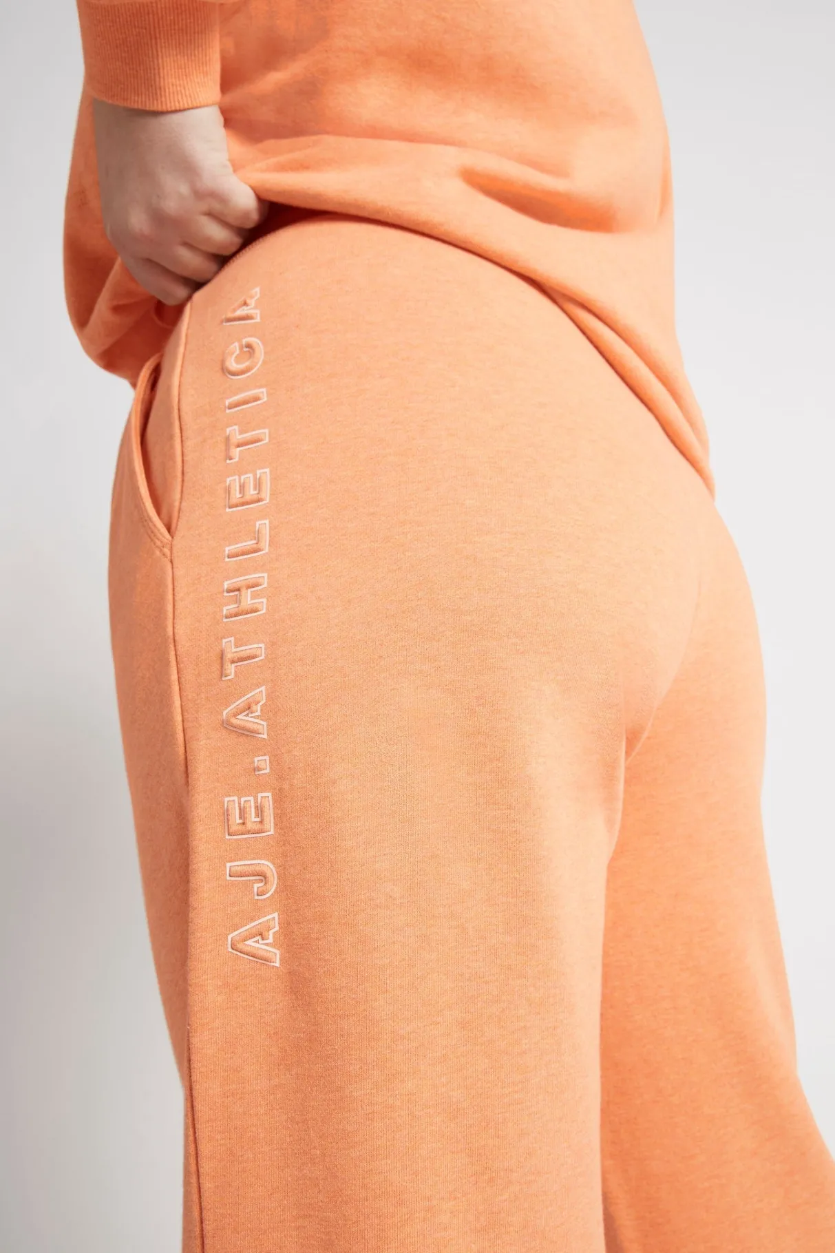 logo_trackpants__10.webp Shop Aje ATHLETICA Logo Trackpants 502 Orange Marle