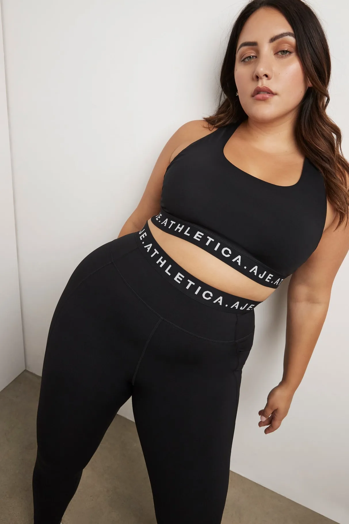 logotape_sports_bra__12.webp Online Aje ATHLETICA Logotape Sports Bra 310 Black/White