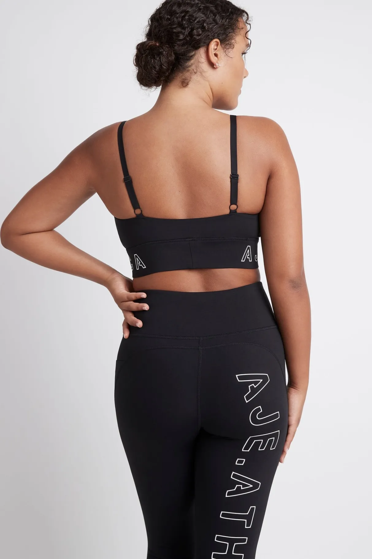 logotape_sports_bra__9.webp Online Aje ATHLETICA Logotape Sports Bra 310 Black/White