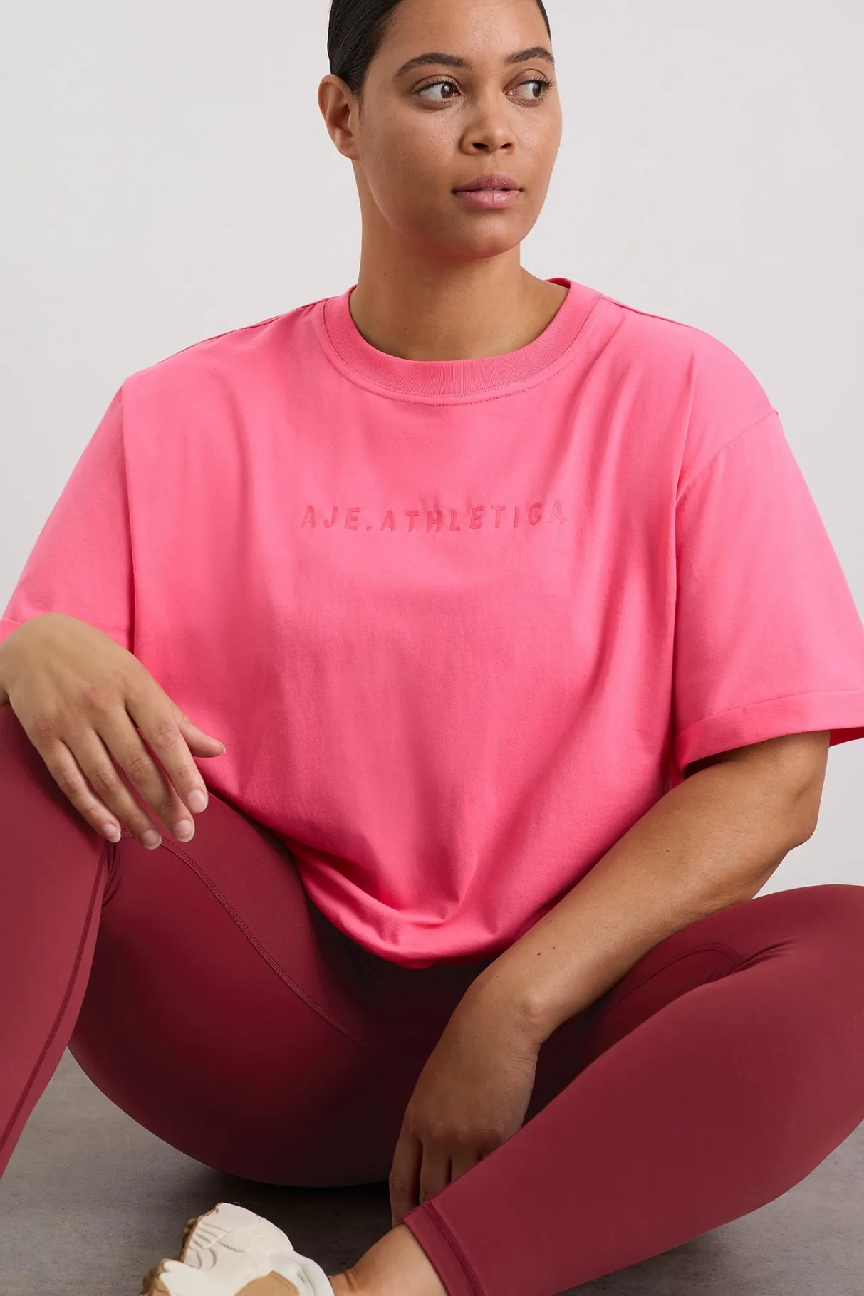 long_classic_tee__14.webp Outlet Aje ATHLETICA Long Classic Tee 102 Rouge Pink