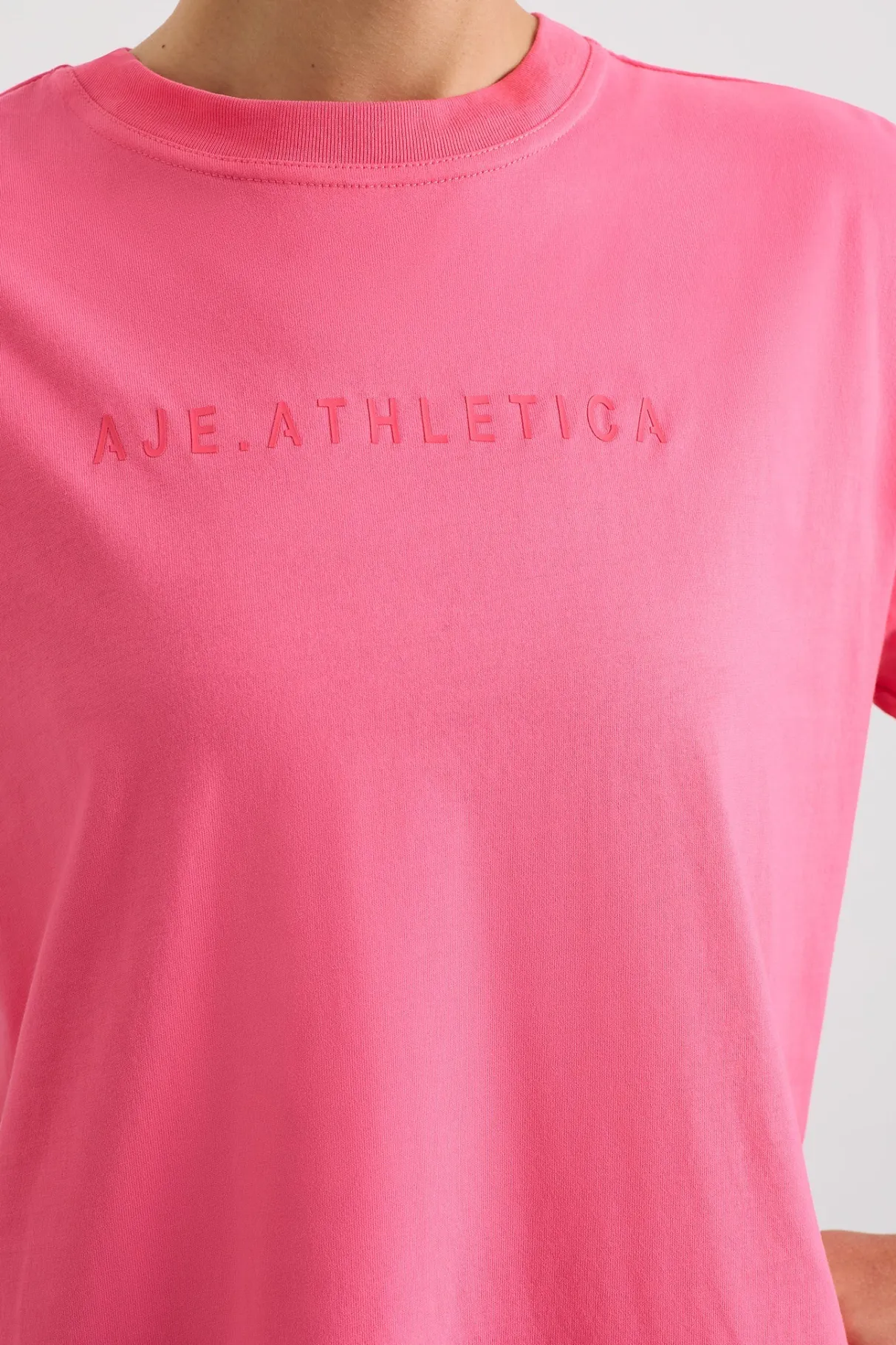 long_classic_tee__3.webp Outlet Aje ATHLETICA Long Classic Tee 102 Rouge Pink