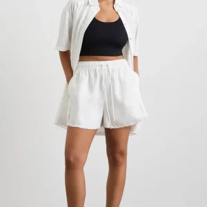 Online Aje ATHLETICA Long Line Shirt 425 White