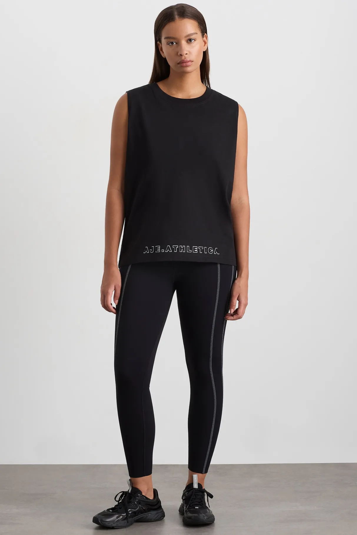 long_line_tank__6-1.webp Store Aje ATHLETICA Long Line Tank 155 Black
