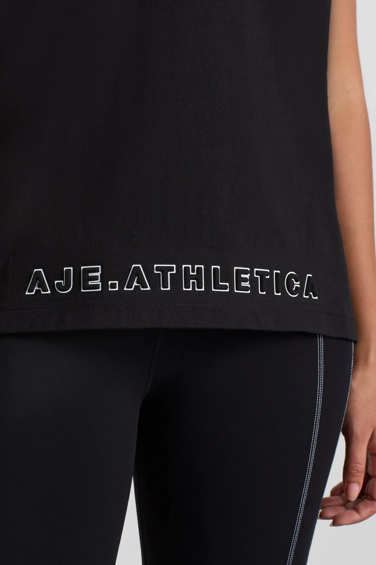 long_line_tank__7-1.webp Store Aje ATHLETICA Long Line Tank 155 Black