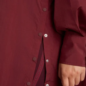 Flash Sale Aje ATHLETICA Longline Windbreaker Shirt 438 Red Currant