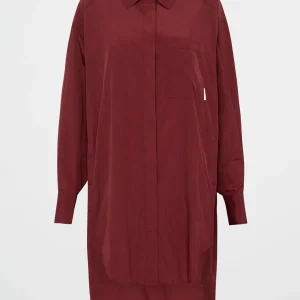 Flash Sale Aje ATHLETICA Longline Windbreaker Shirt 438 Red Currant